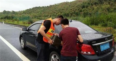 开平区永福道路救援